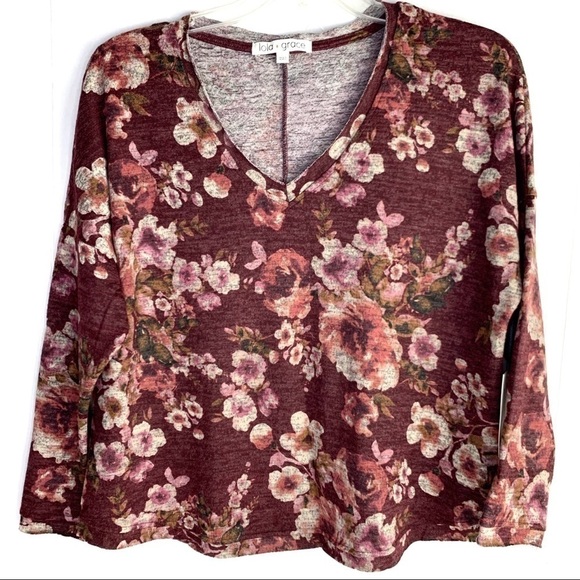 NEW-LOLA grace soft floral lt wt thin sweater top - Picture 1 of 11